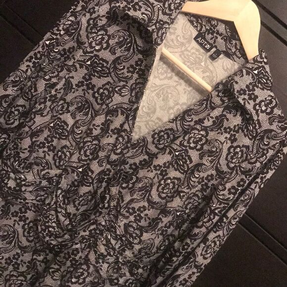 APT 9 Lace Look Cross Front Blouse - Size Large - Picture 5 of 8